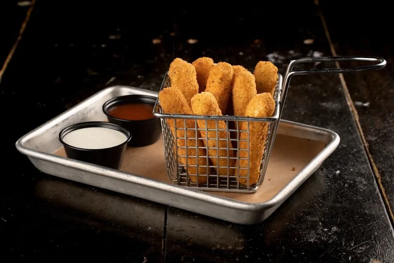 Mozzarella sticks with marinara
