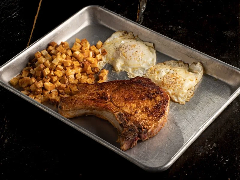 Pork chop plate with two sides